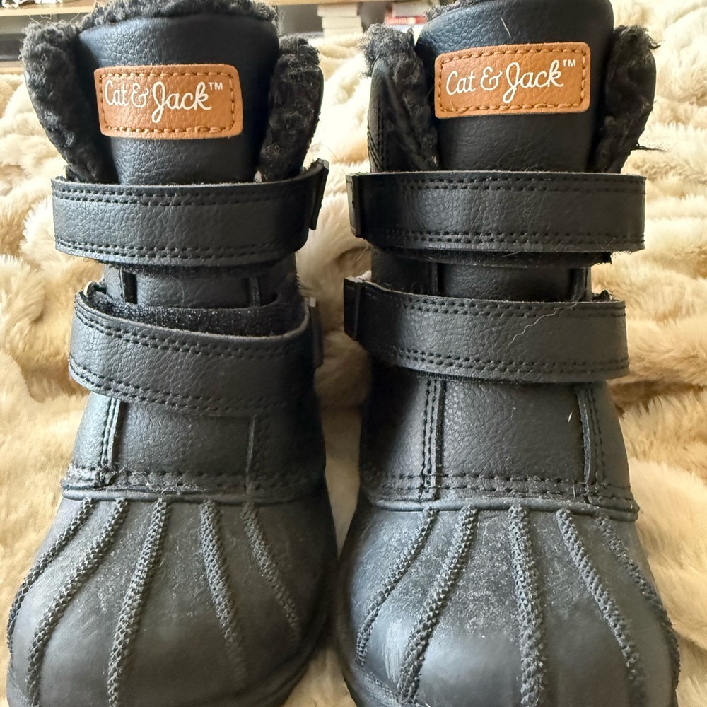 Cat & Jack Black and Tan Winter Boots